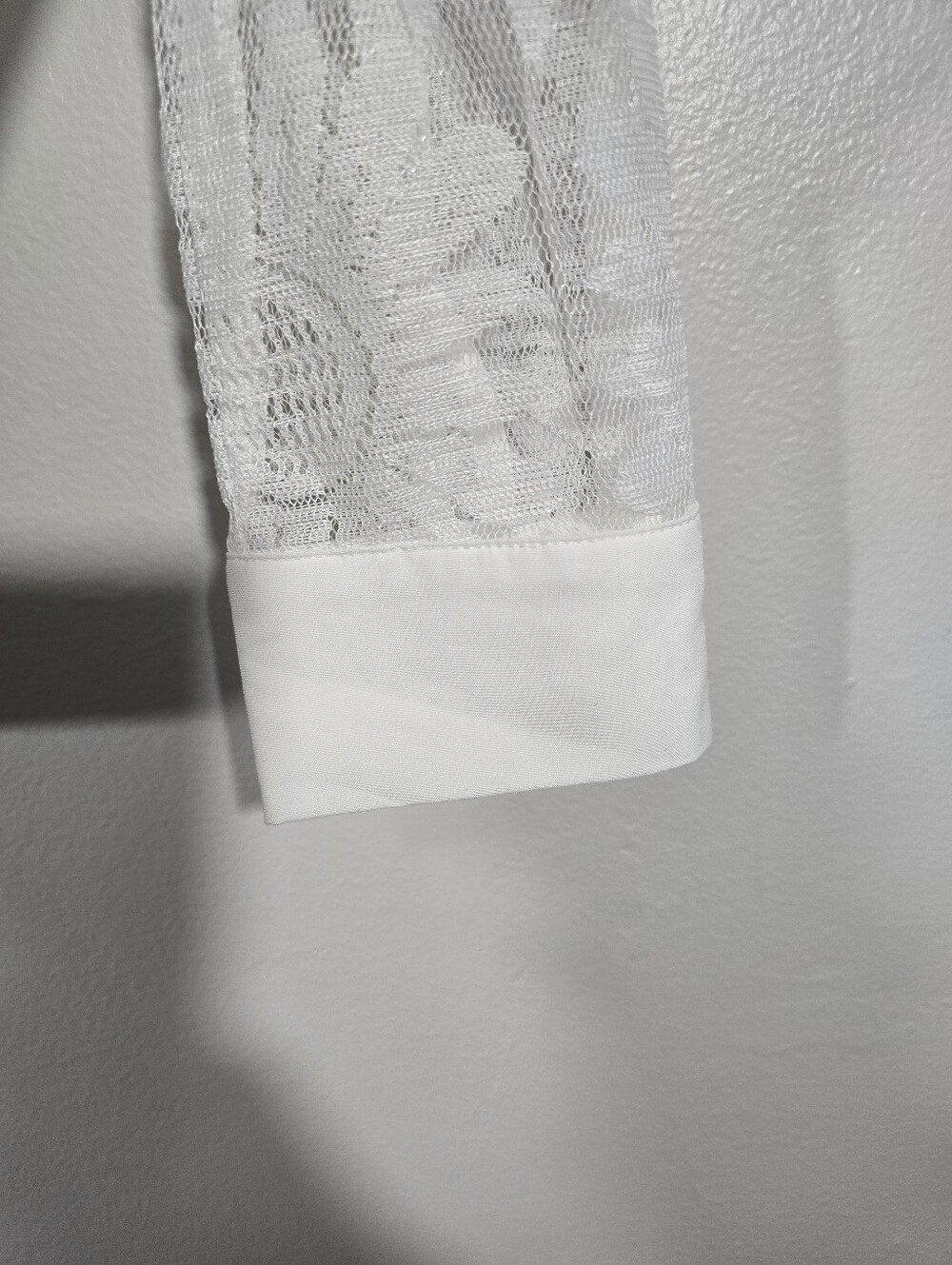 NWT Cupshe White Lace Sleeve V-Neck Coverup Blouse Size Small - Picture 5 of 9